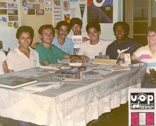 DX meeting of the Unión de Oyentes Peruanos (Peruvian Listeners Union) on Marzo 3, 1987. De izq a der.: Alberto Gamarra, Rafael Rojas Foinquinos, Edgardo Landauro, Carlos Saavedra, César Saavedra, Víctor Calero, and Mery Blas Rojas.